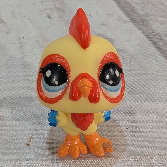 Hasbro Yellow Plastic Rooster Littlest Pet Shop Special Edition Action Figure - Picture 1 of 7